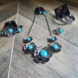 Badlands Blossom - Blue Bracelet ~ Paparazzi Fashion Fix