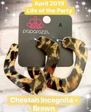 2019 April Life Of The Party Exclusive Featuring a cheetah-like print, a glassy frame folds into an angular hoop for a retro style. Acrylic Like Square Hoop Earrings. Earring attaches to a standard post fitting. Hoop measures 2 1/2" inches. Sold as one pair of hoop earrings.  P5HO-BNXX-004XX