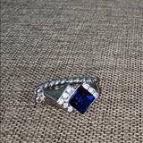 Wallstreet Winner - Blue Ring ~ Paparazzi