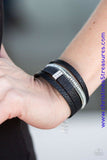 Glamor-Azzi-Black Bracelet ~ Paparazzi