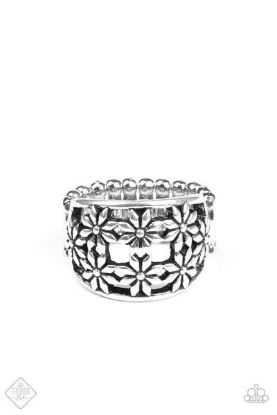 Crazy About Daisies - Silver Ring ~ Paparazzi Fashion Fix