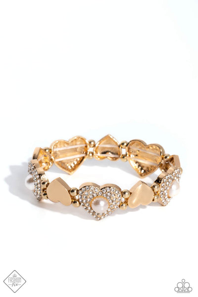 Heartfelt Heirloom - Gold Bracelet ❤️ Paparazzi