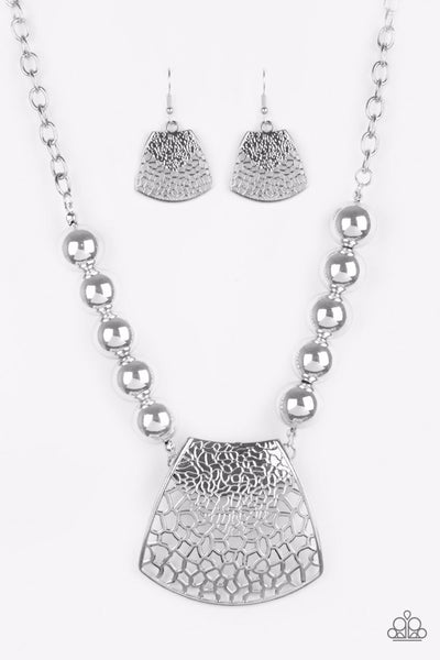 Large and in Charge - Silver Necklace ❤️ Paparazzi