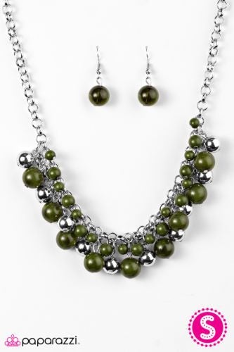 For The Love Of Fashion - Green Necklace ~ Paparazzi