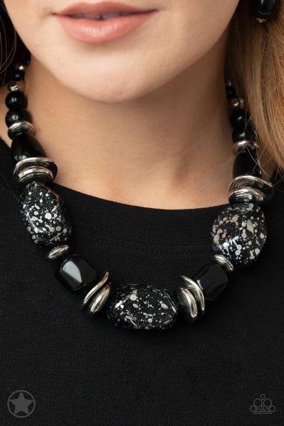 In Good Glazes - Black Necklace ~ Paparazzi