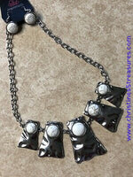 Cougar - White Necklace ~ Paparazzi