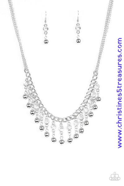 Pageant Queen - White Necklace ~ Paparazzi