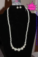 Soho Sweetheart - White Necklace ~ Paparazzi