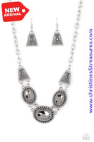 Textured TRAPEZOID - Silver Necklace ❤️ Paparazzi